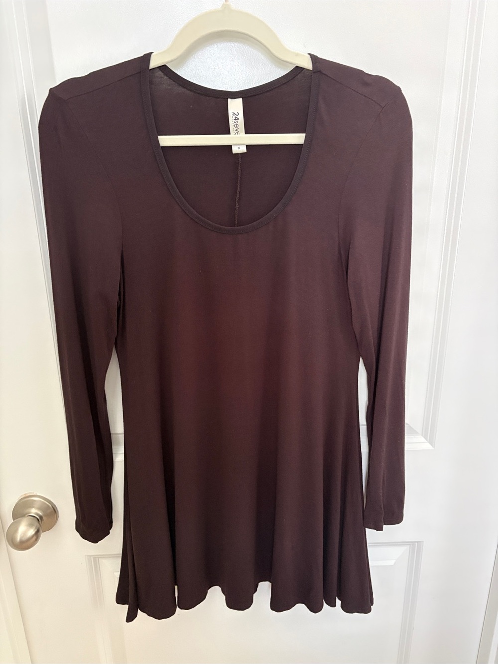 24/7 Comfort Apparel Long Sleeve Brown Scoop Neck Tunic